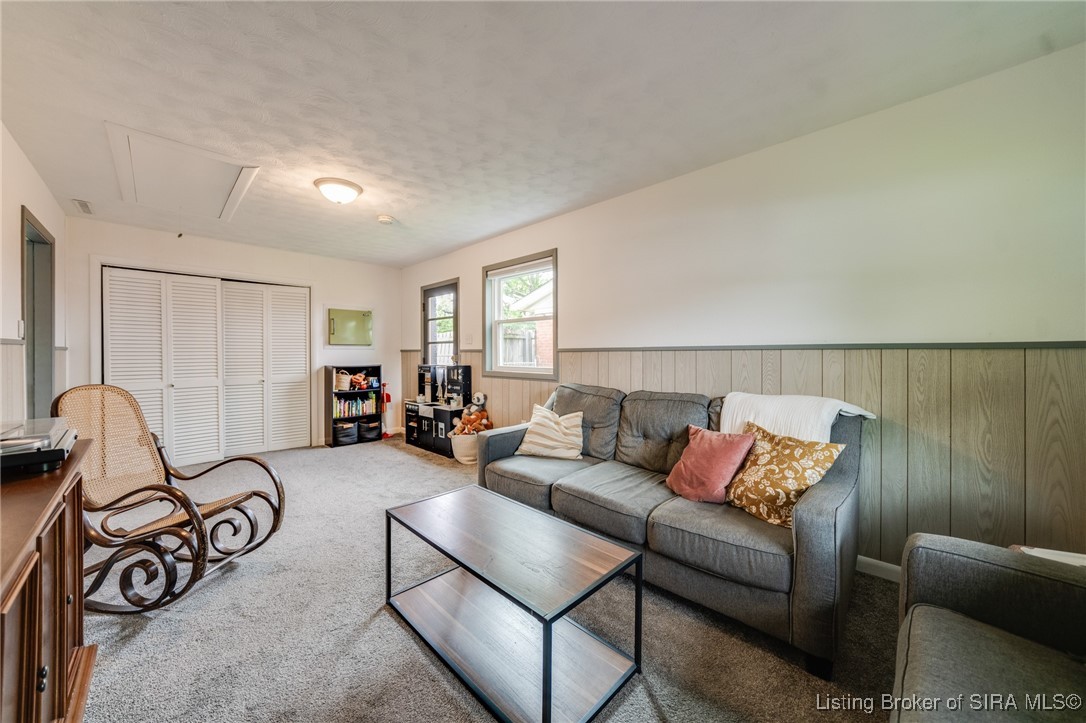 1001 Jonquil Drive