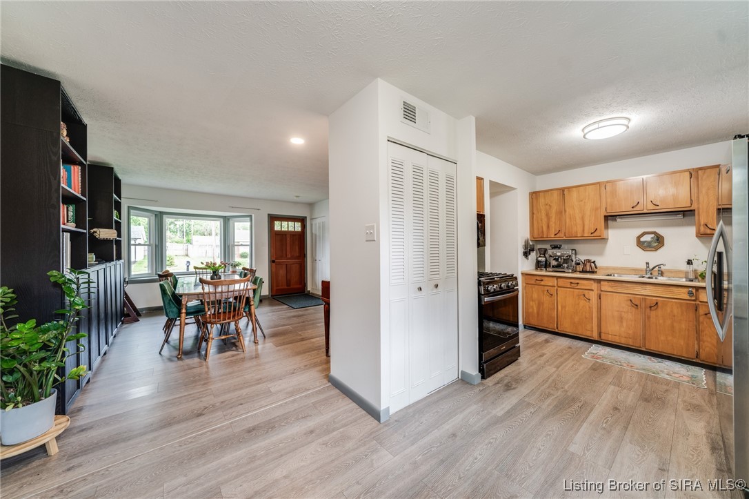 1001 Jonquil Drive