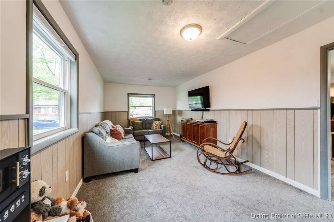 1001 Jonquil Drive