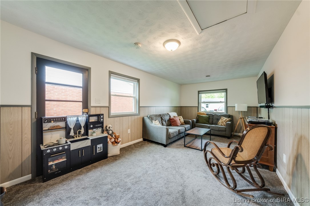 1001 Jonquil Drive