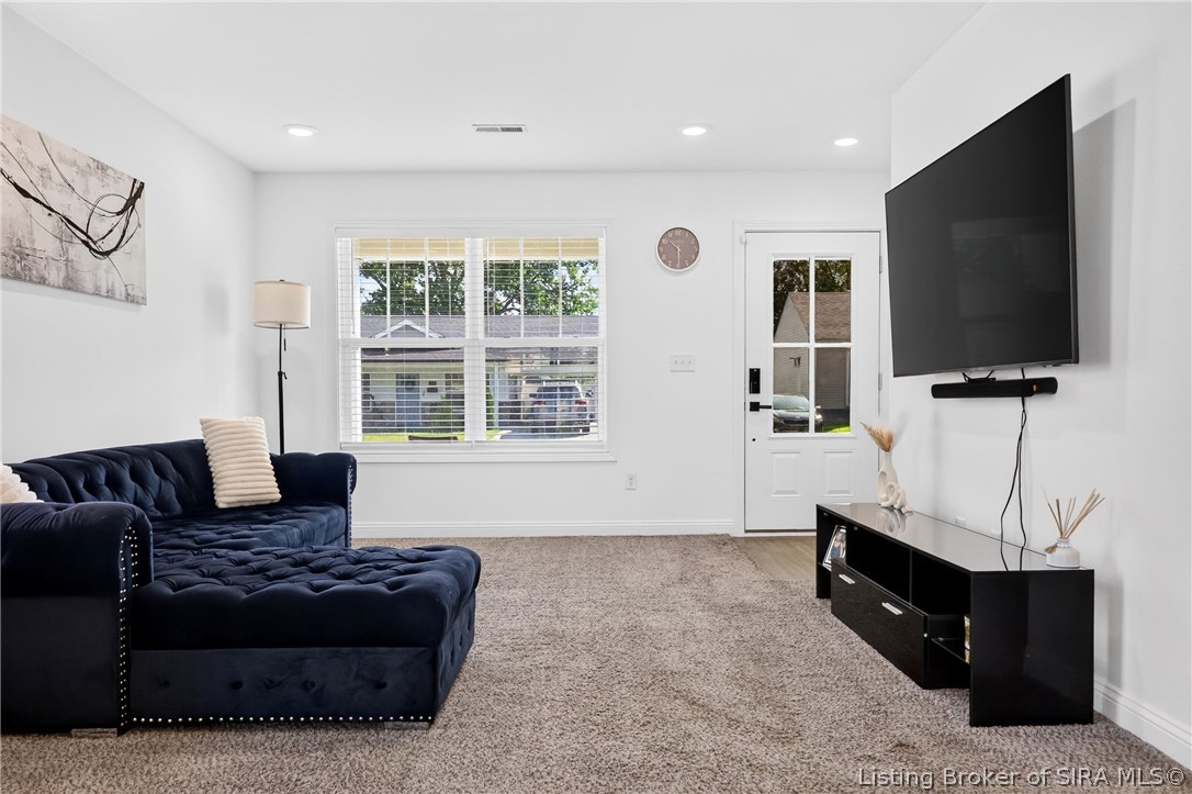 106 Kenwood Avenue