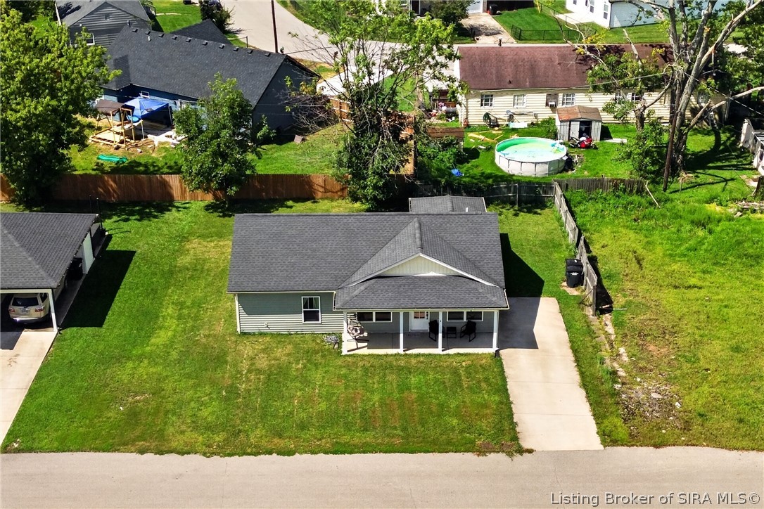 106 Kenwood Avenue
