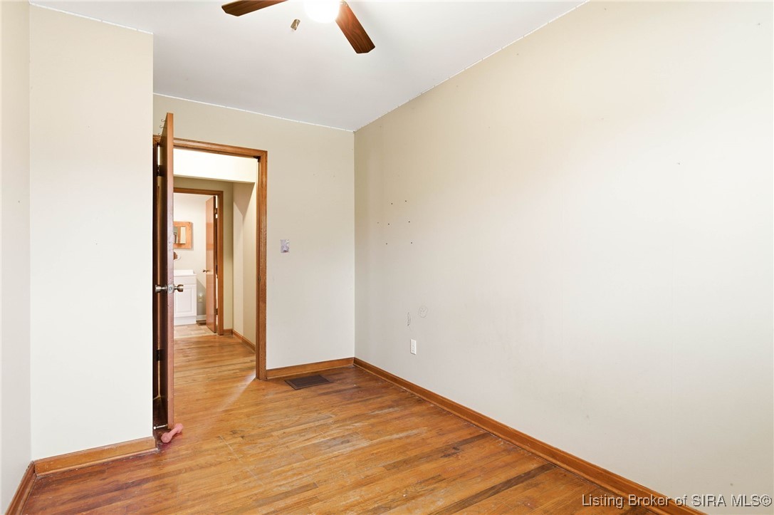 20 E Applegate Lane