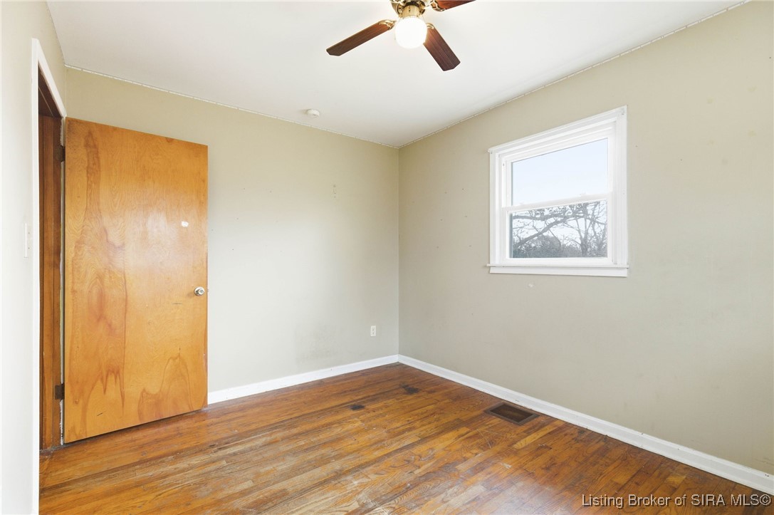 20 E Applegate Lane