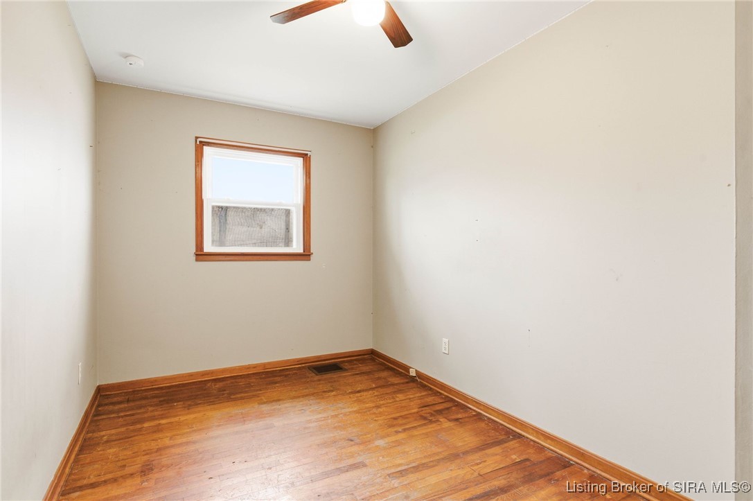 20 E Applegate Lane