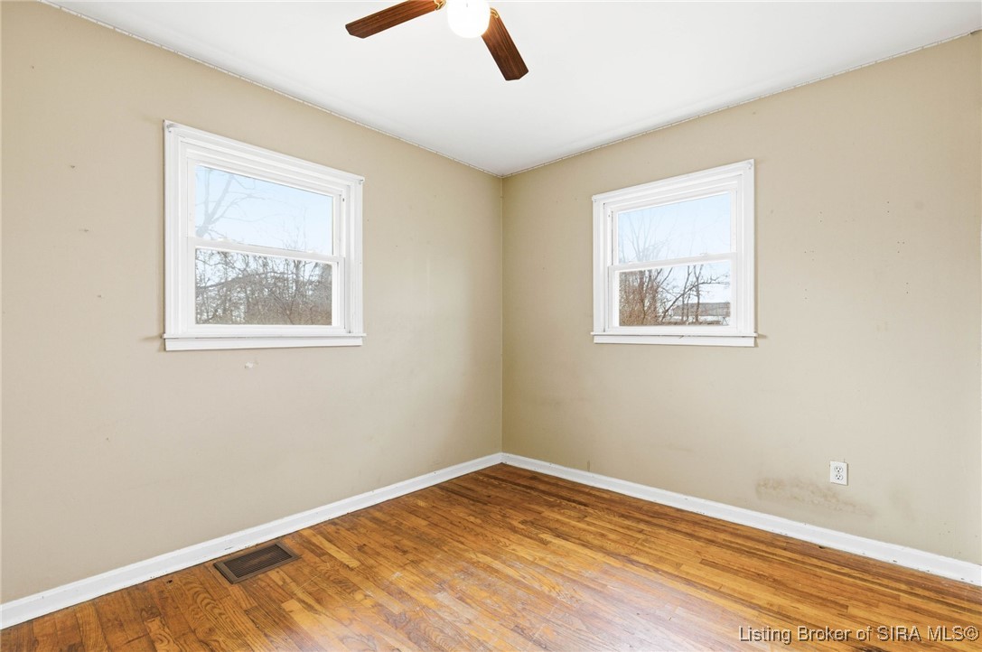 20 E Applegate Lane