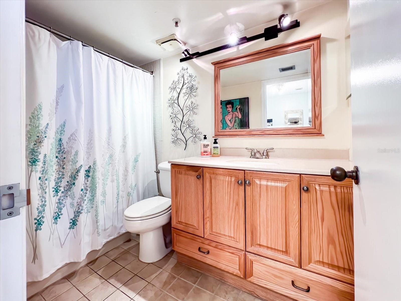 530 E CENTRAL BLVD #1004