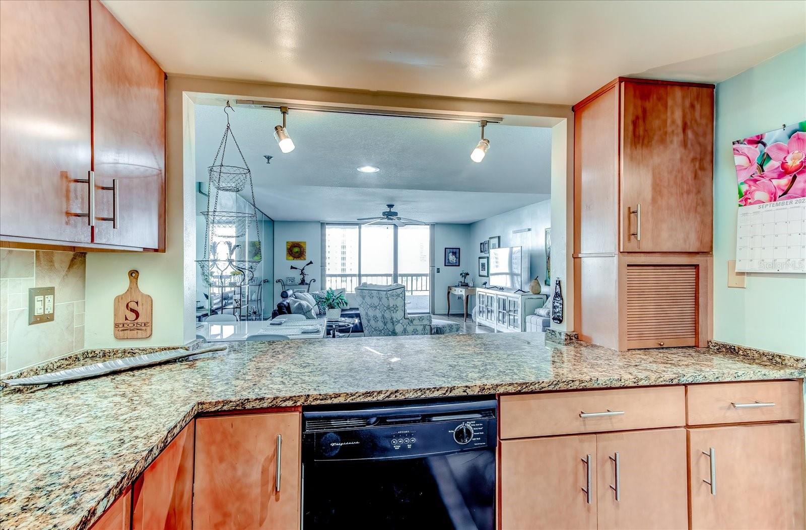 530 E CENTRAL BLVD #1004