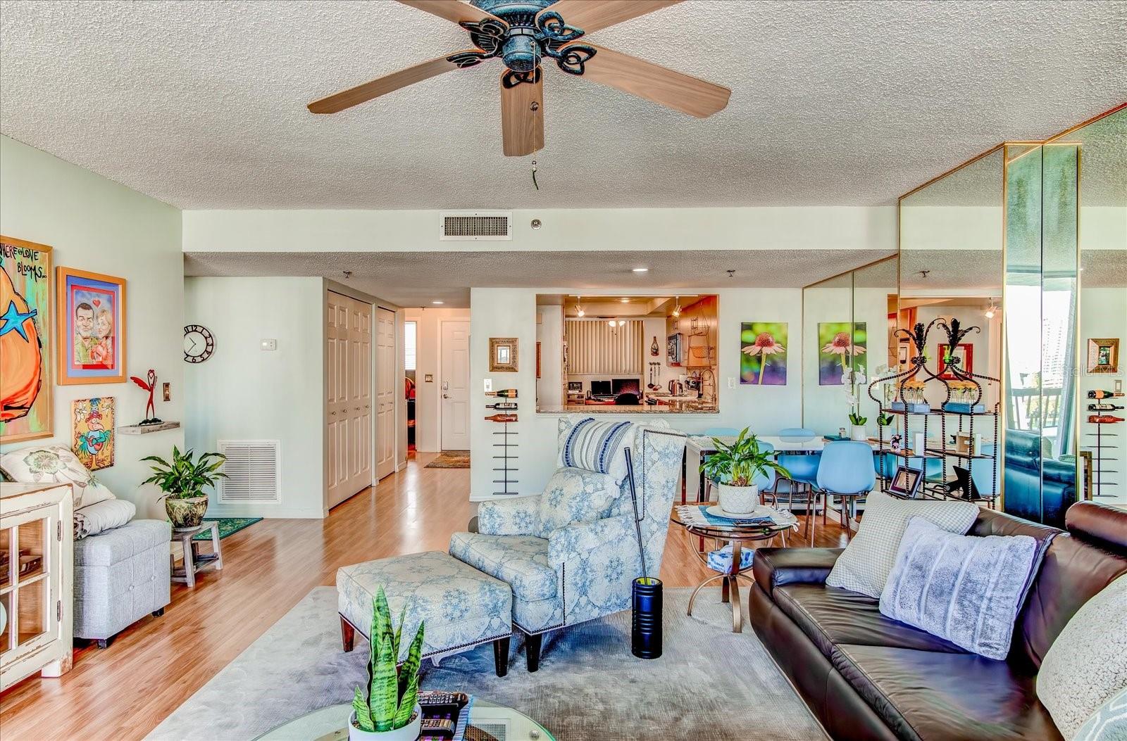 530 E CENTRAL BLVD #1004