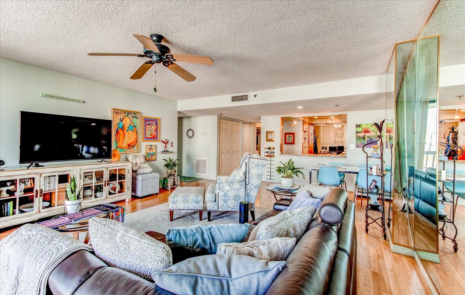 530 E CENTRAL BLVD #1004