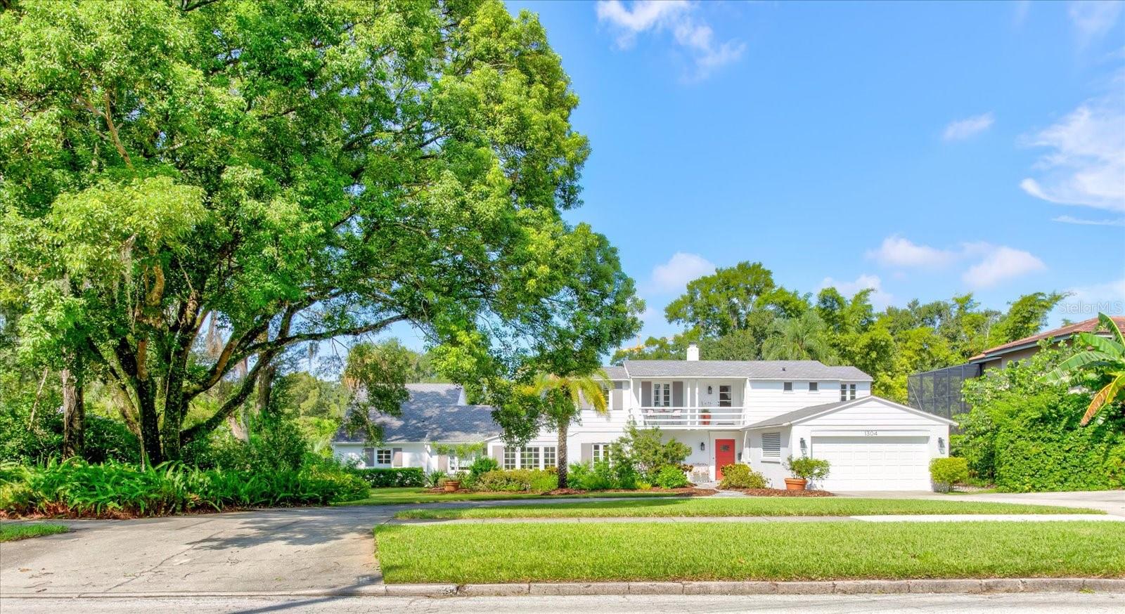 1304 DELANEY AVE
