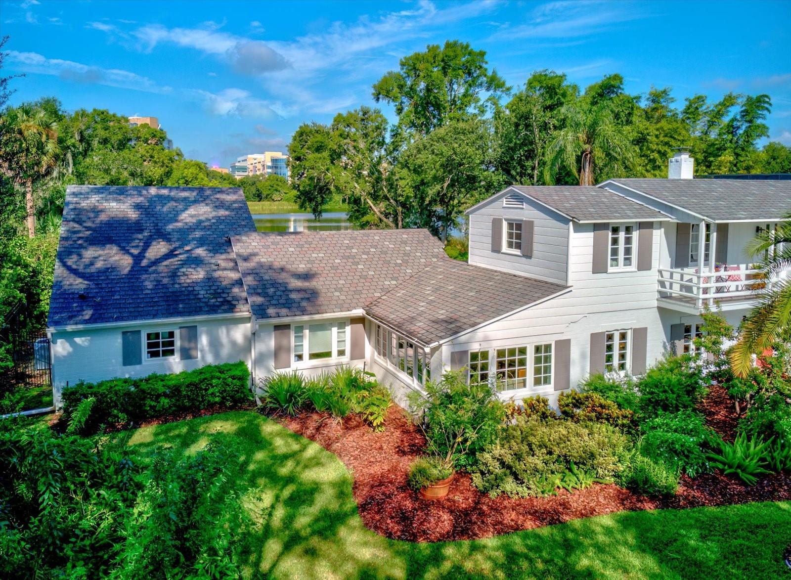 1304 DELANEY AVE