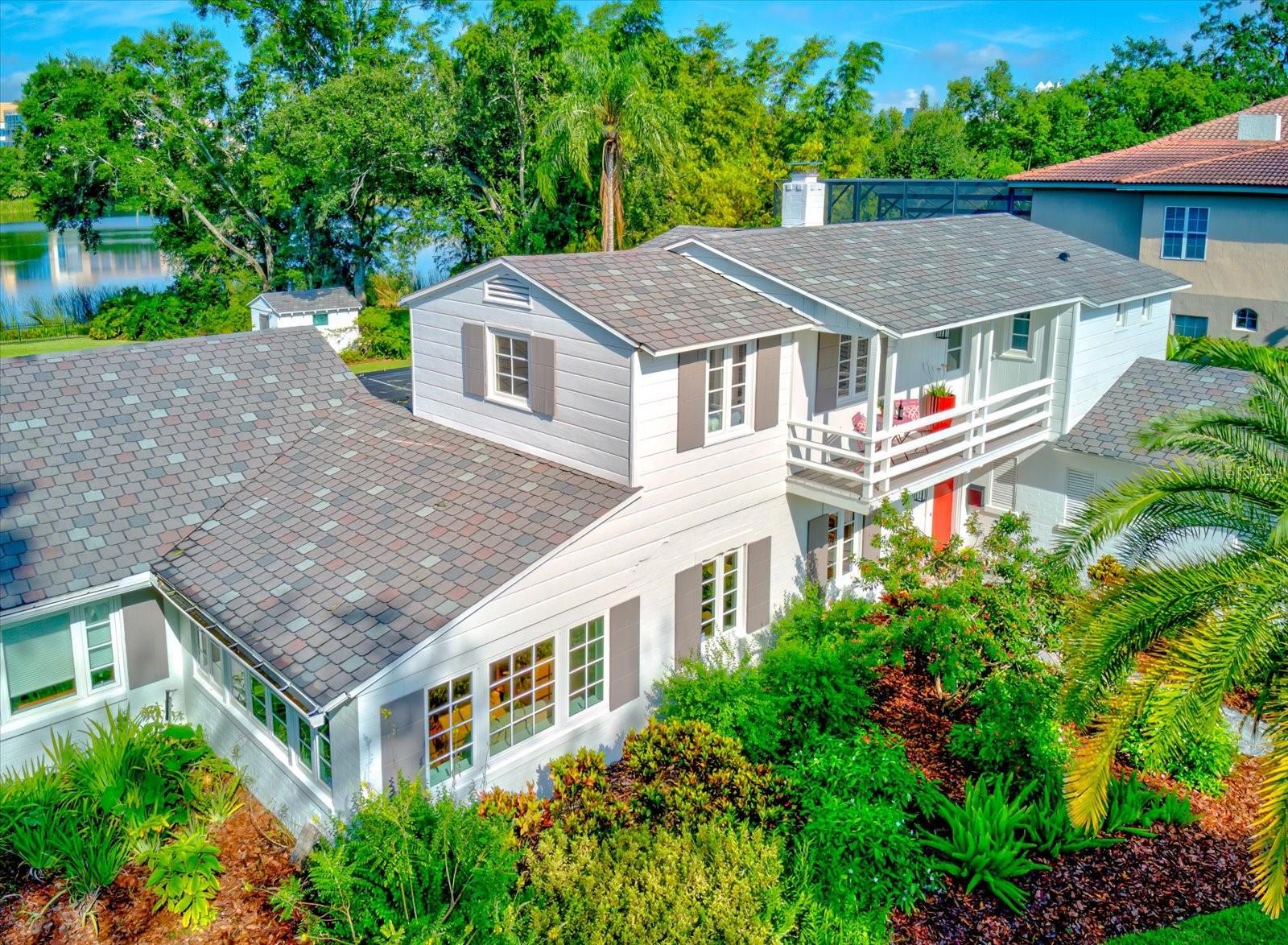 1304 DELANEY AVE