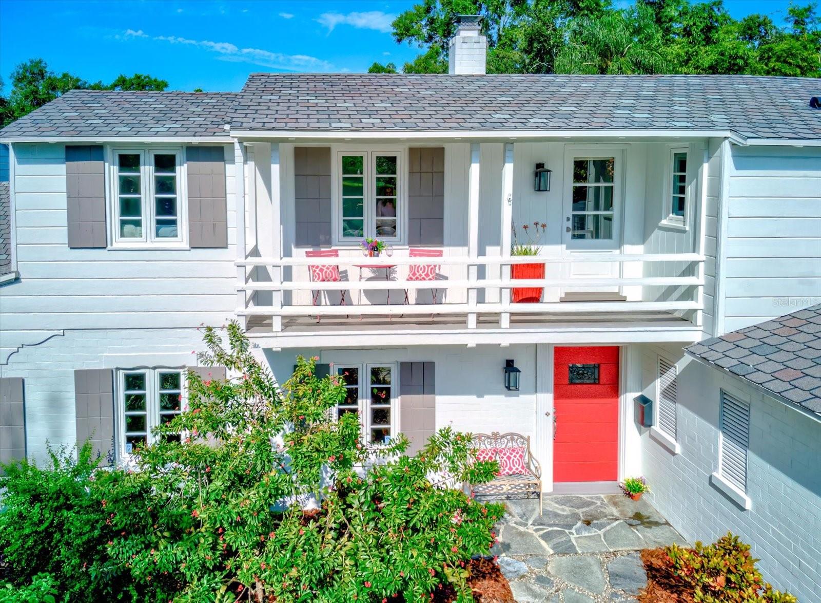 1304 DELANEY AVE