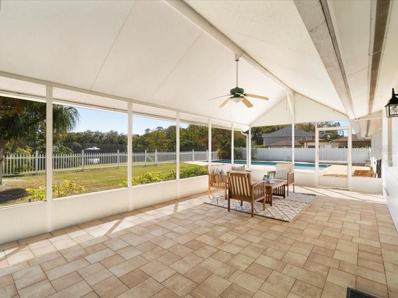 10507 LACERA DR