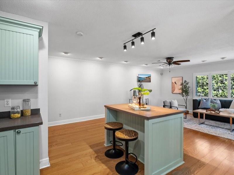 10507 LACERA DR