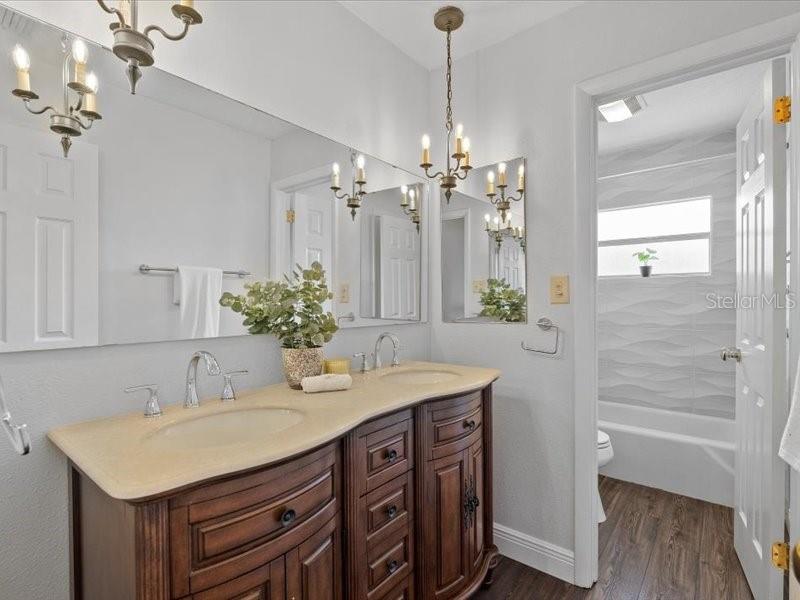 10507 LACERA DR