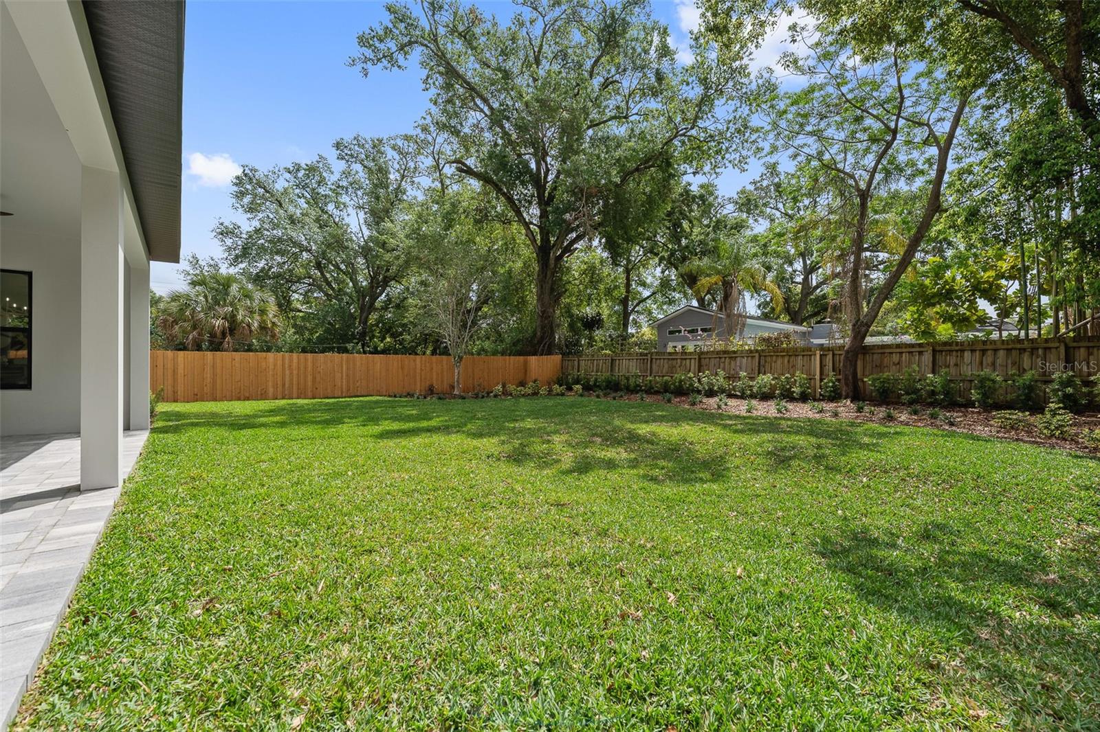 2306 HARGILL DR