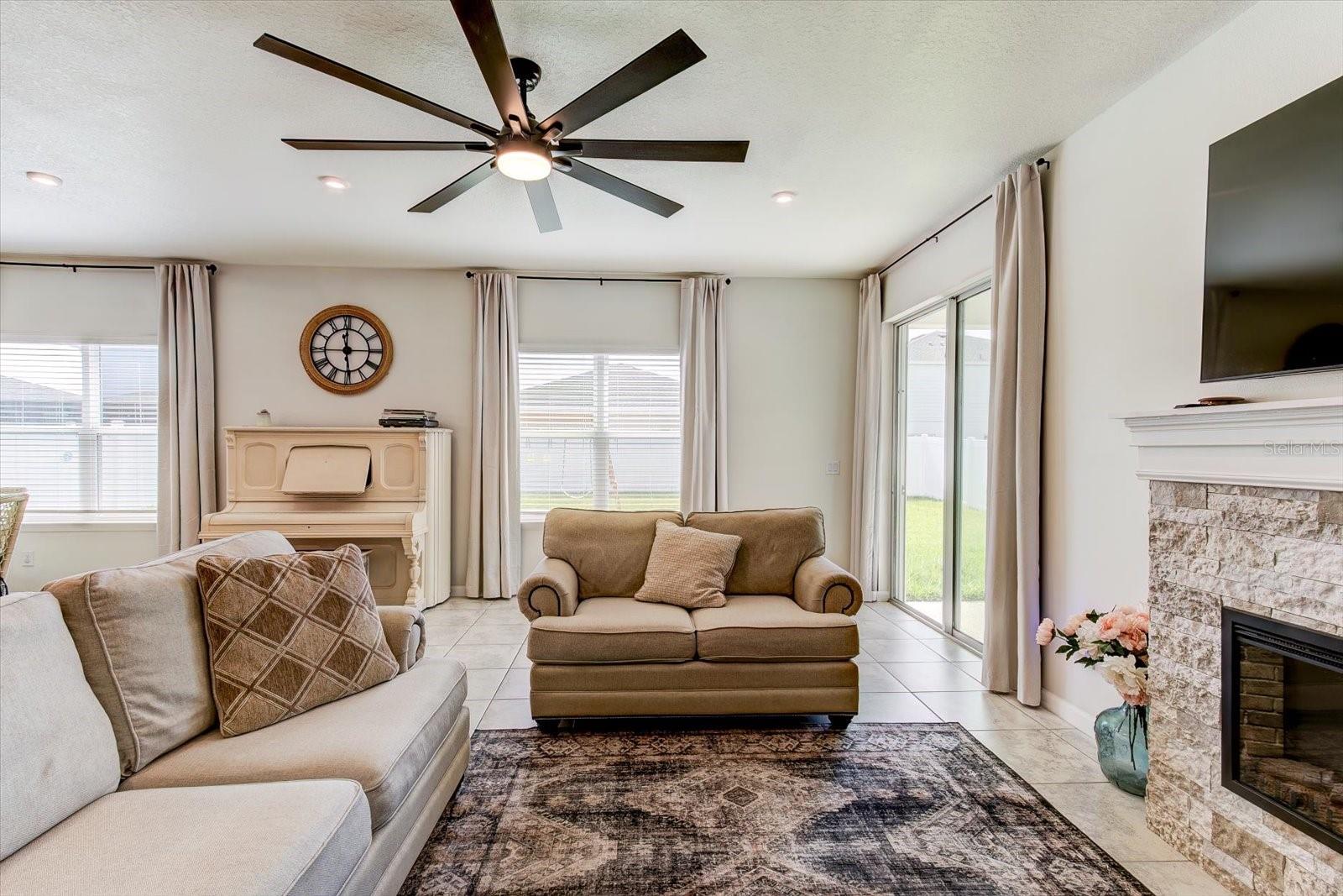 2149 TUDOR ROSE DR