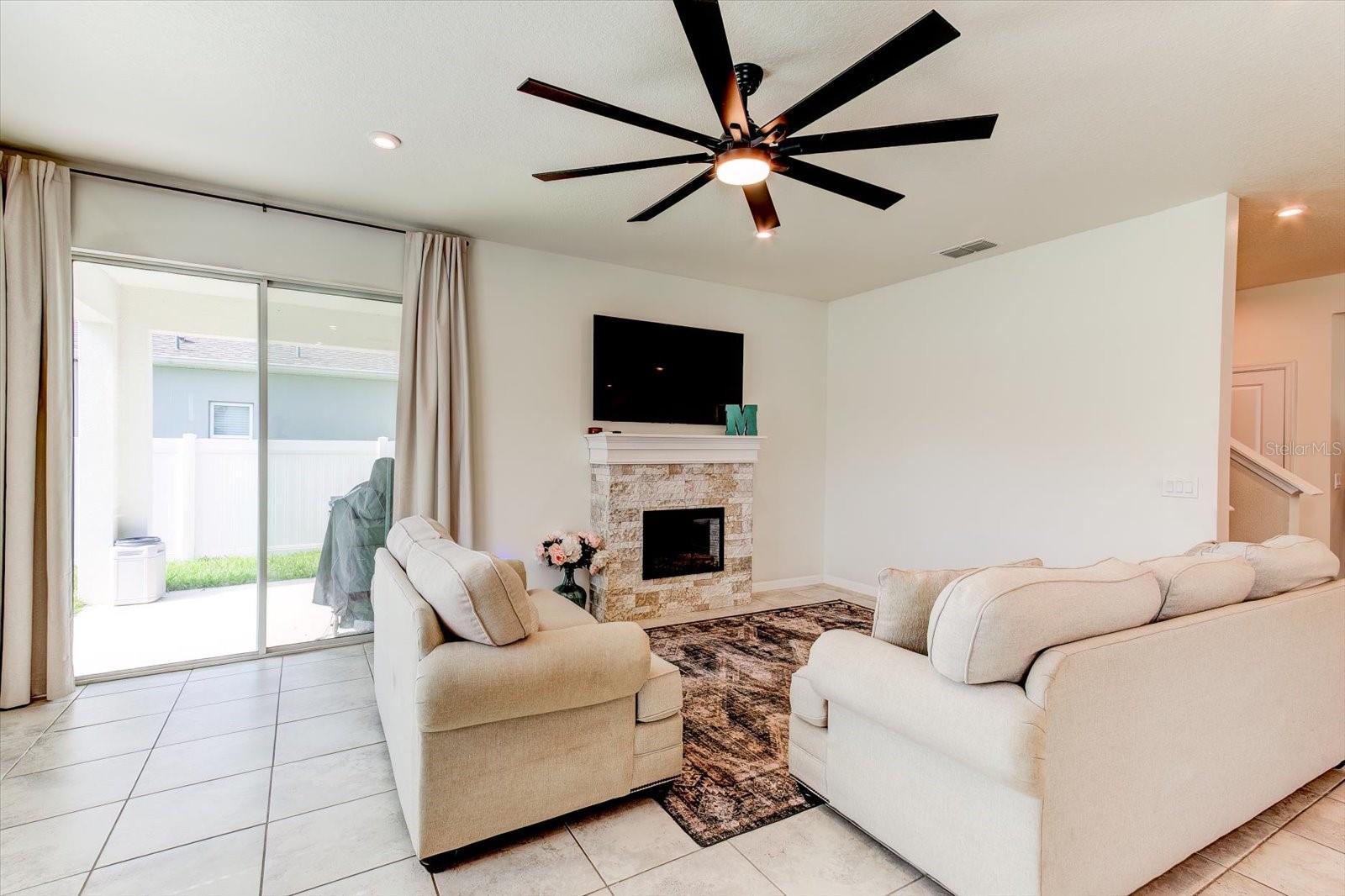 2149 TUDOR ROSE DR
