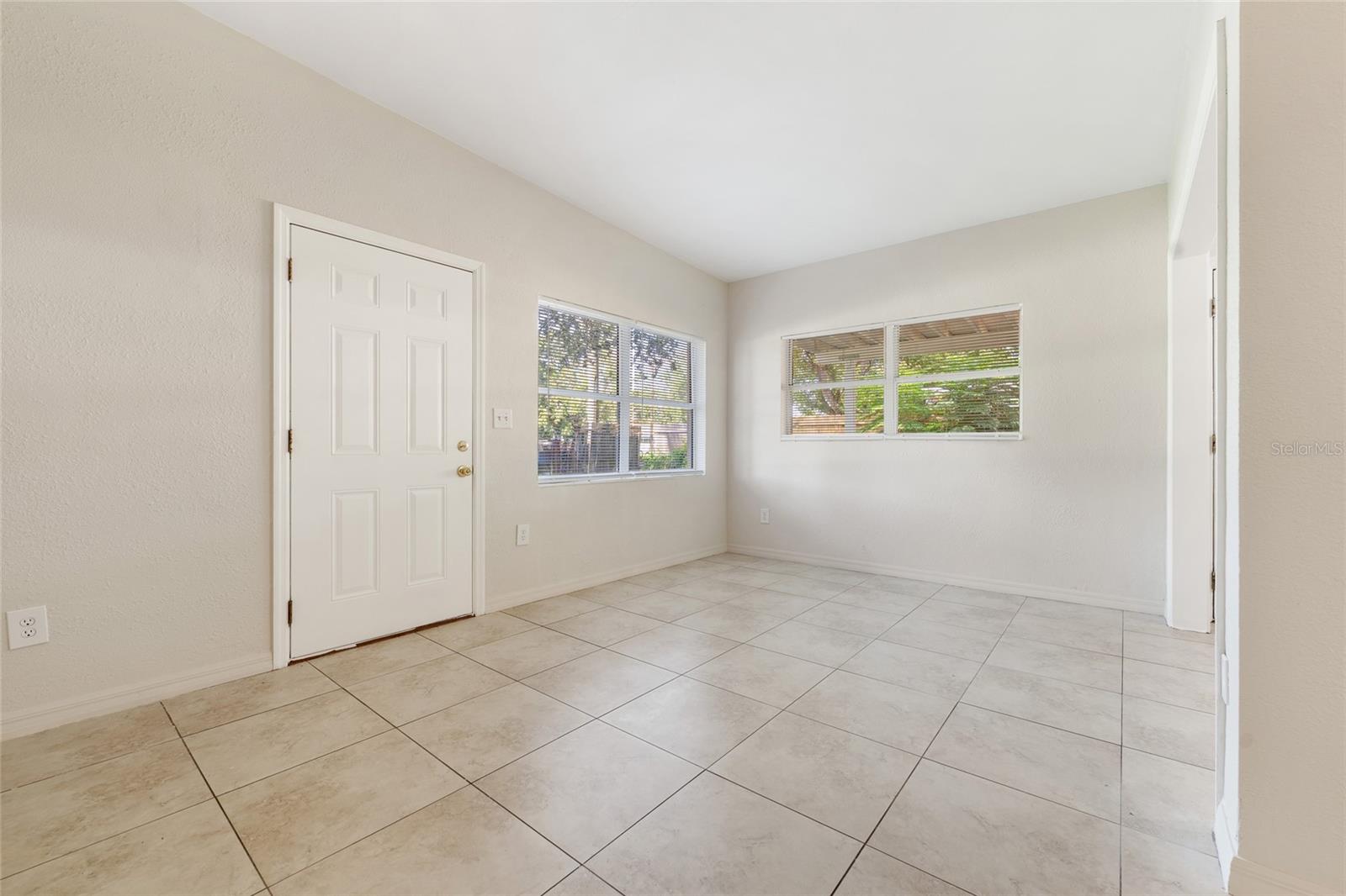 315 FAIRLANE AVE