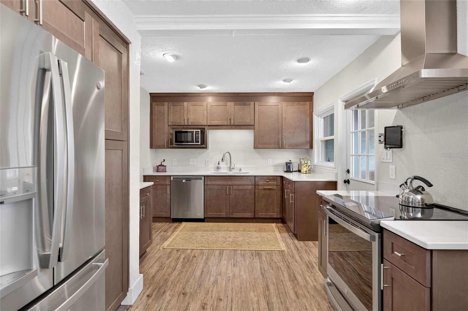 633 BUCKMINSTER CIR