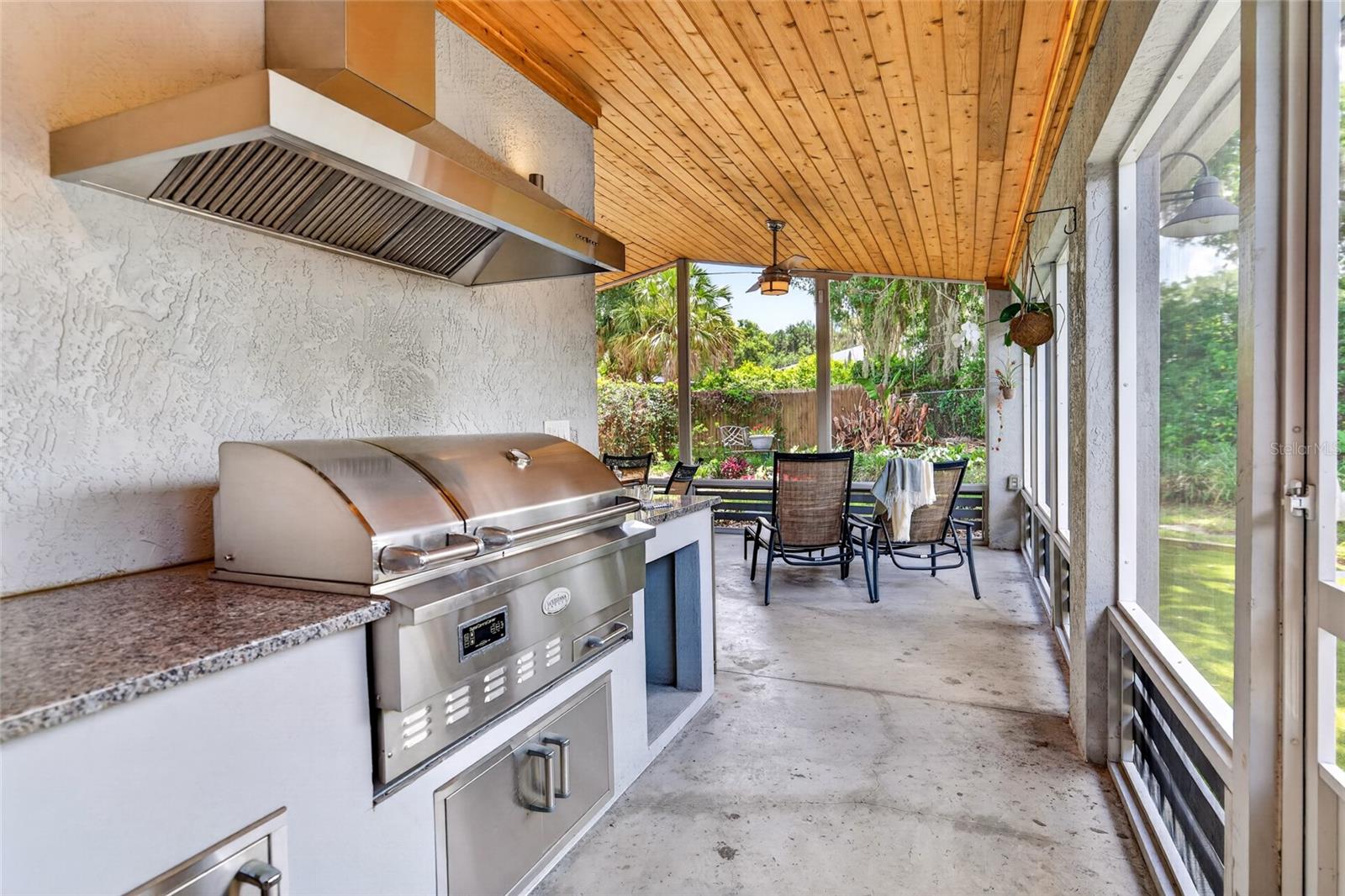 633 BUCKMINSTER CIR