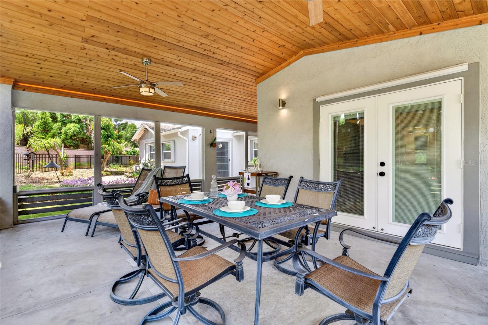 633 BUCKMINSTER CIR