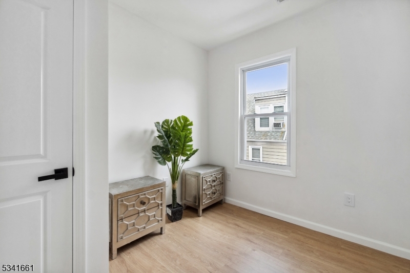 165 Garden Ave