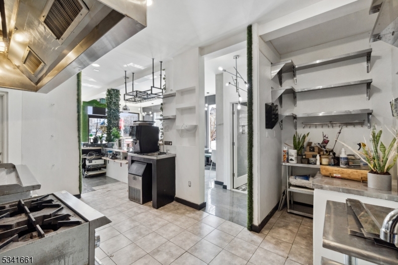 165 Garden Ave