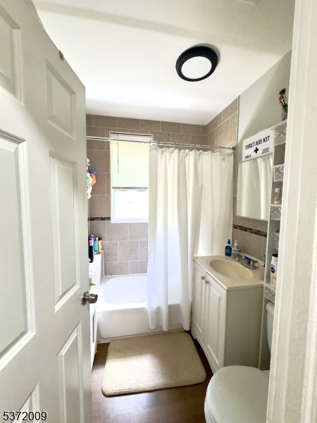 54-56 Lindsley Pl