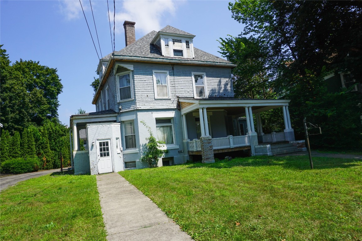 42 Riverside Drive