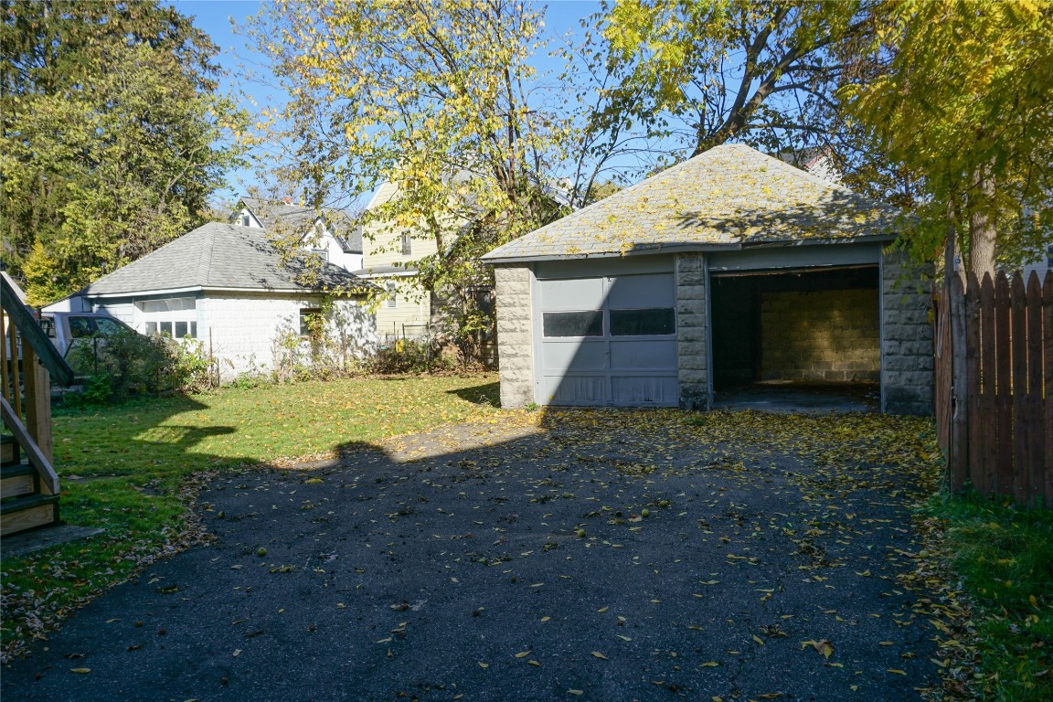 17 Deforest Street