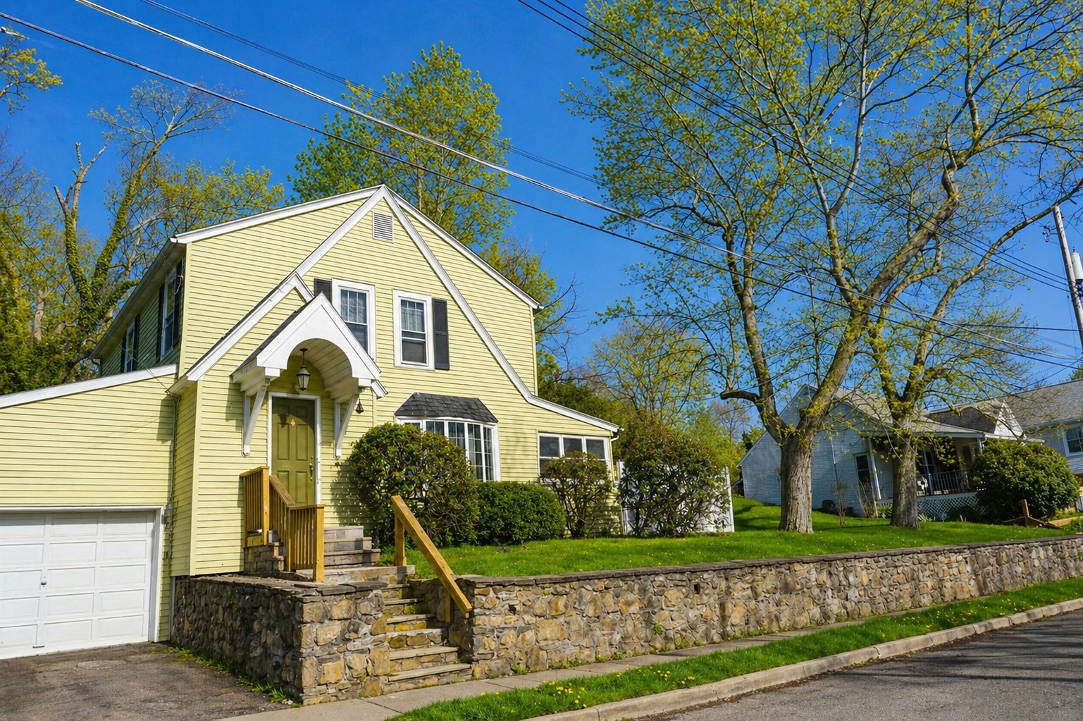 510 & 512 Woodford Avenue