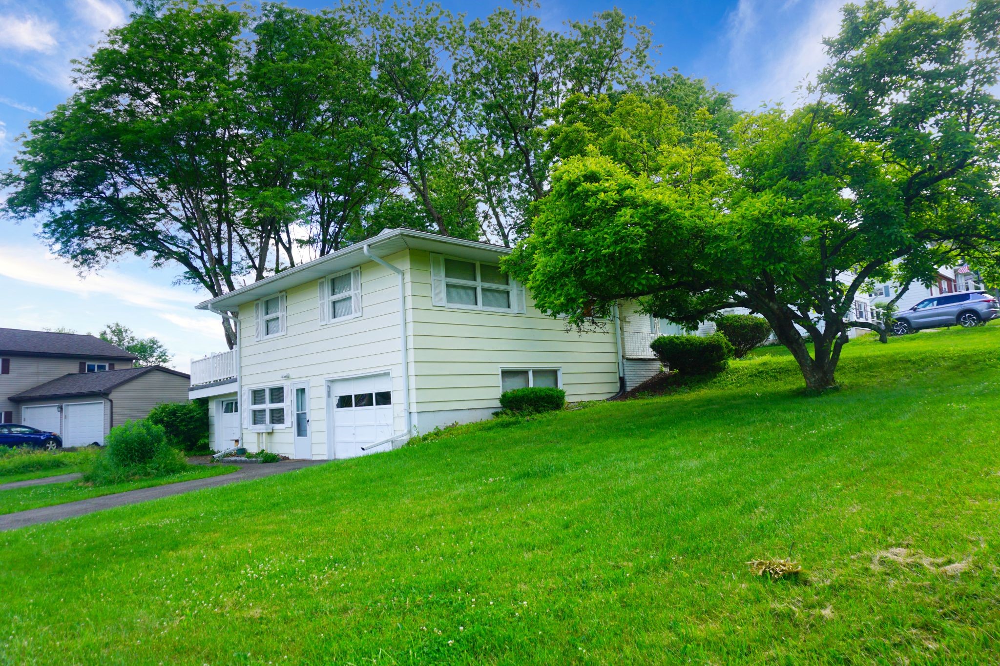 3004 Columbia Drive