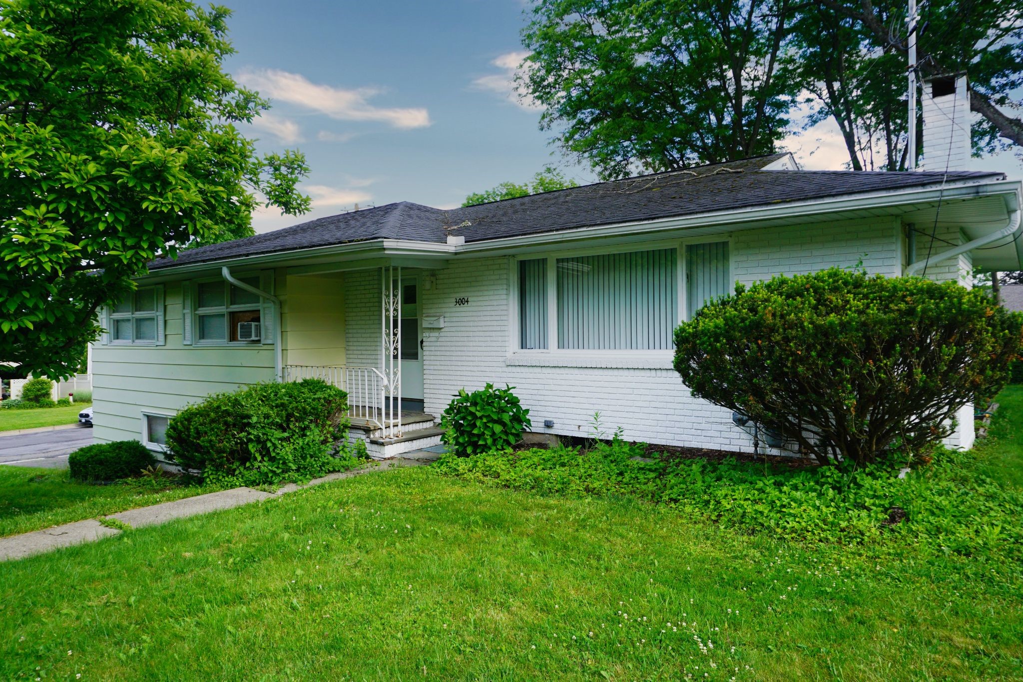 3004 Columbia Drive