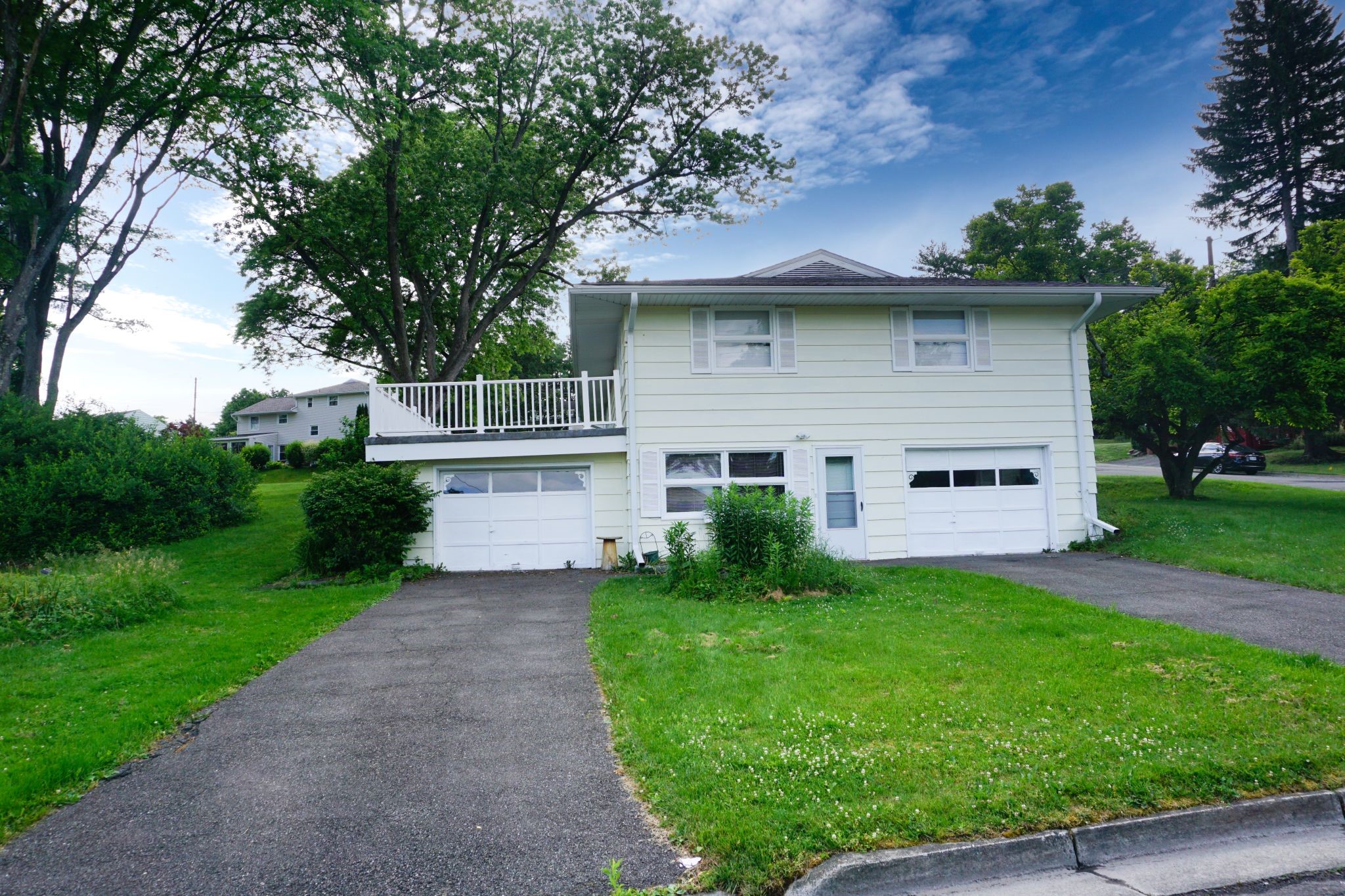 3004 Columbia Drive