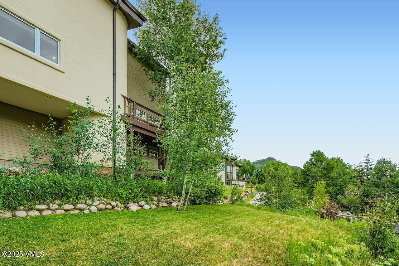 225 Daisy Lane, A, Eagle-Vail Unit: A
