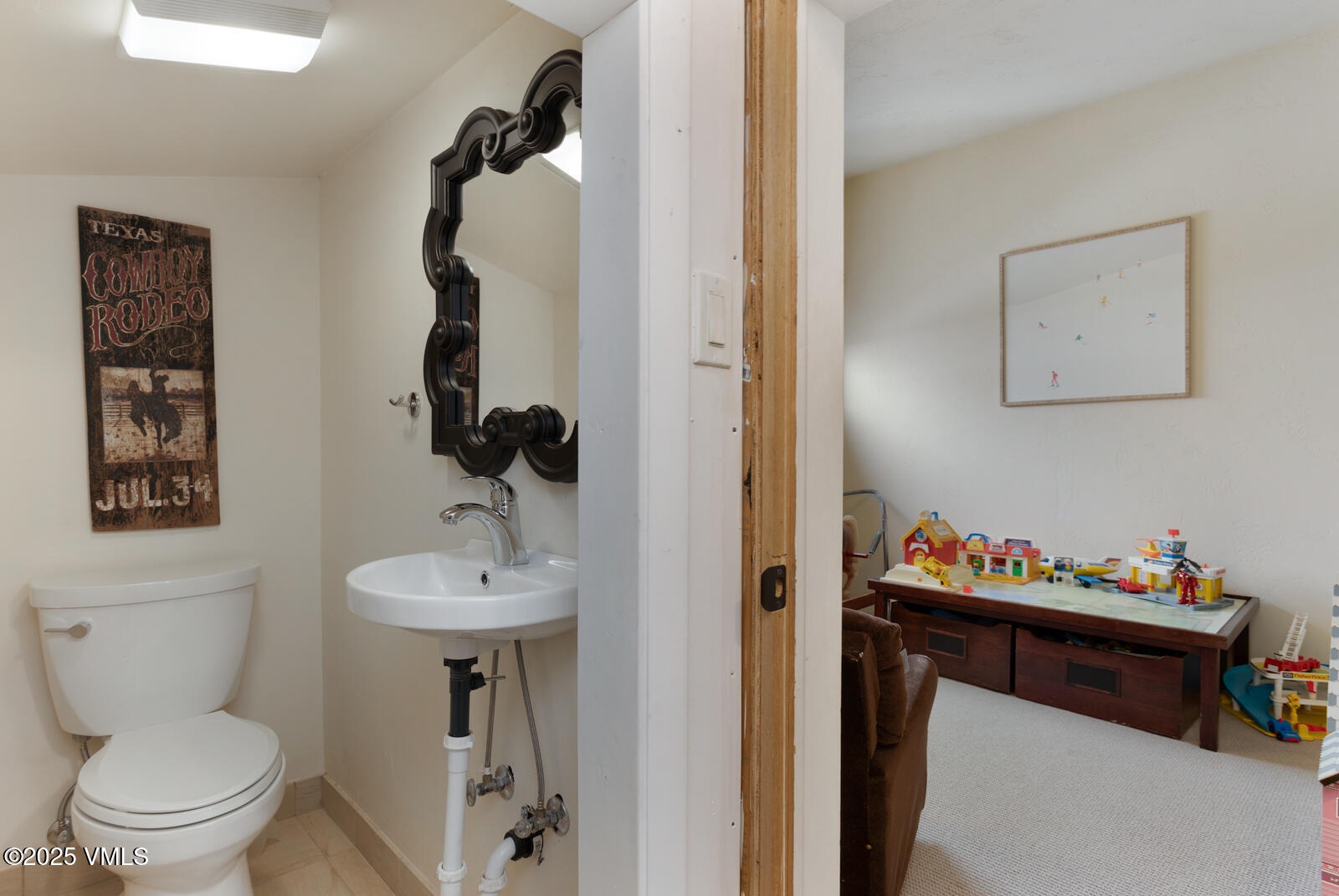 225 Daisy Lane, A, Eagle-Vail Unit: A