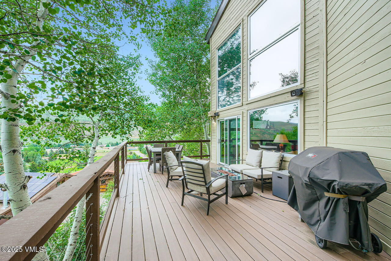 225 Daisy Lane, A, Eagle-Vail Unit: A