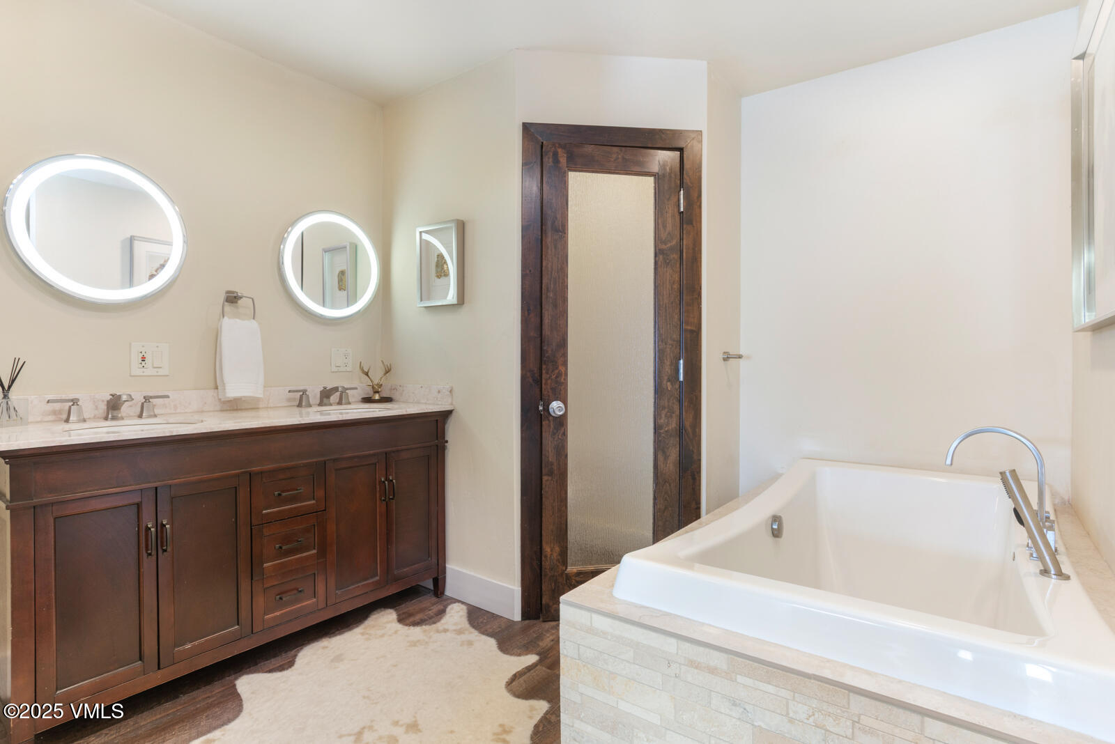 225 Daisy Lane, A, Eagle-Vail Unit: A