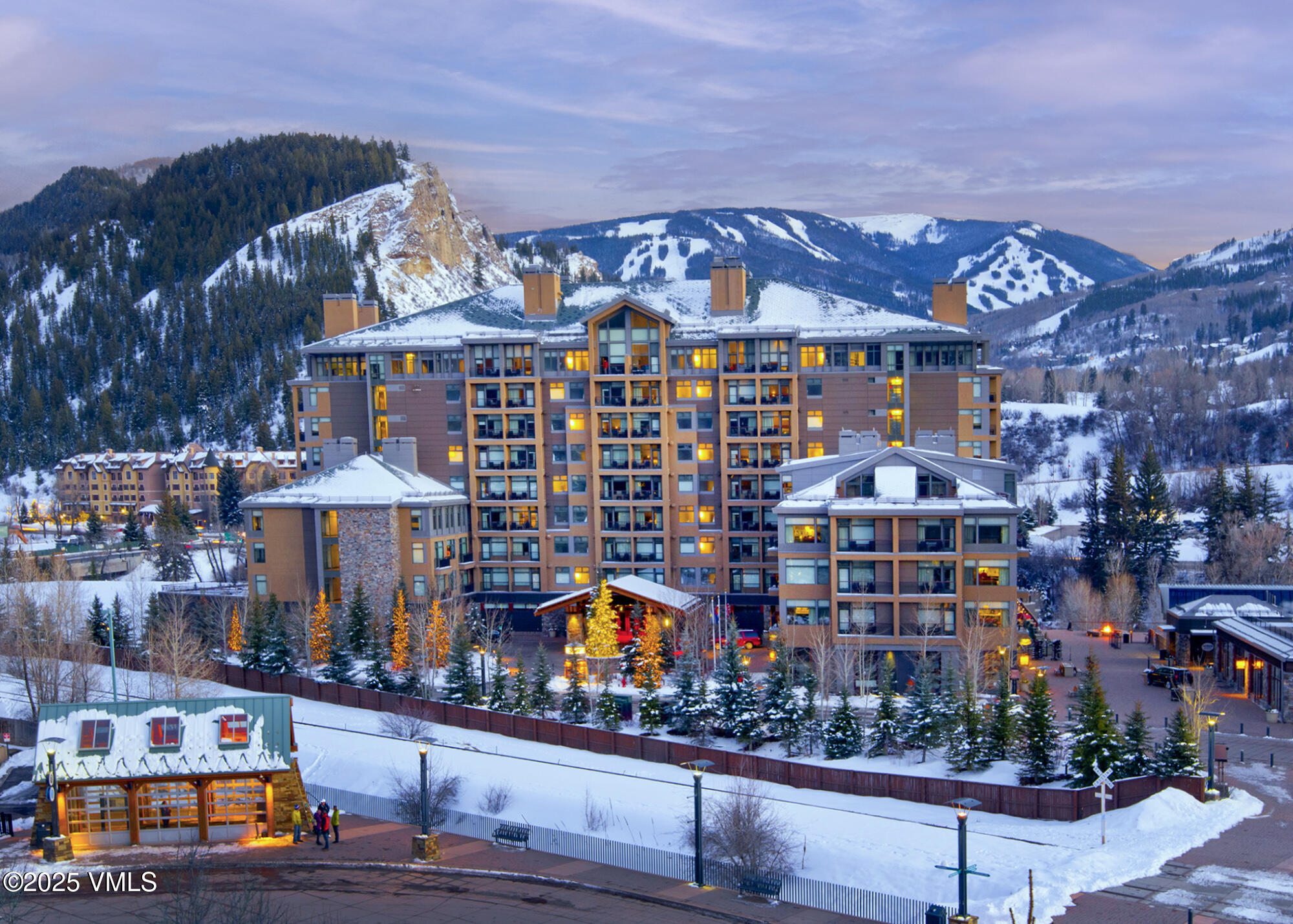 126 Riverfront Lane, 824 824