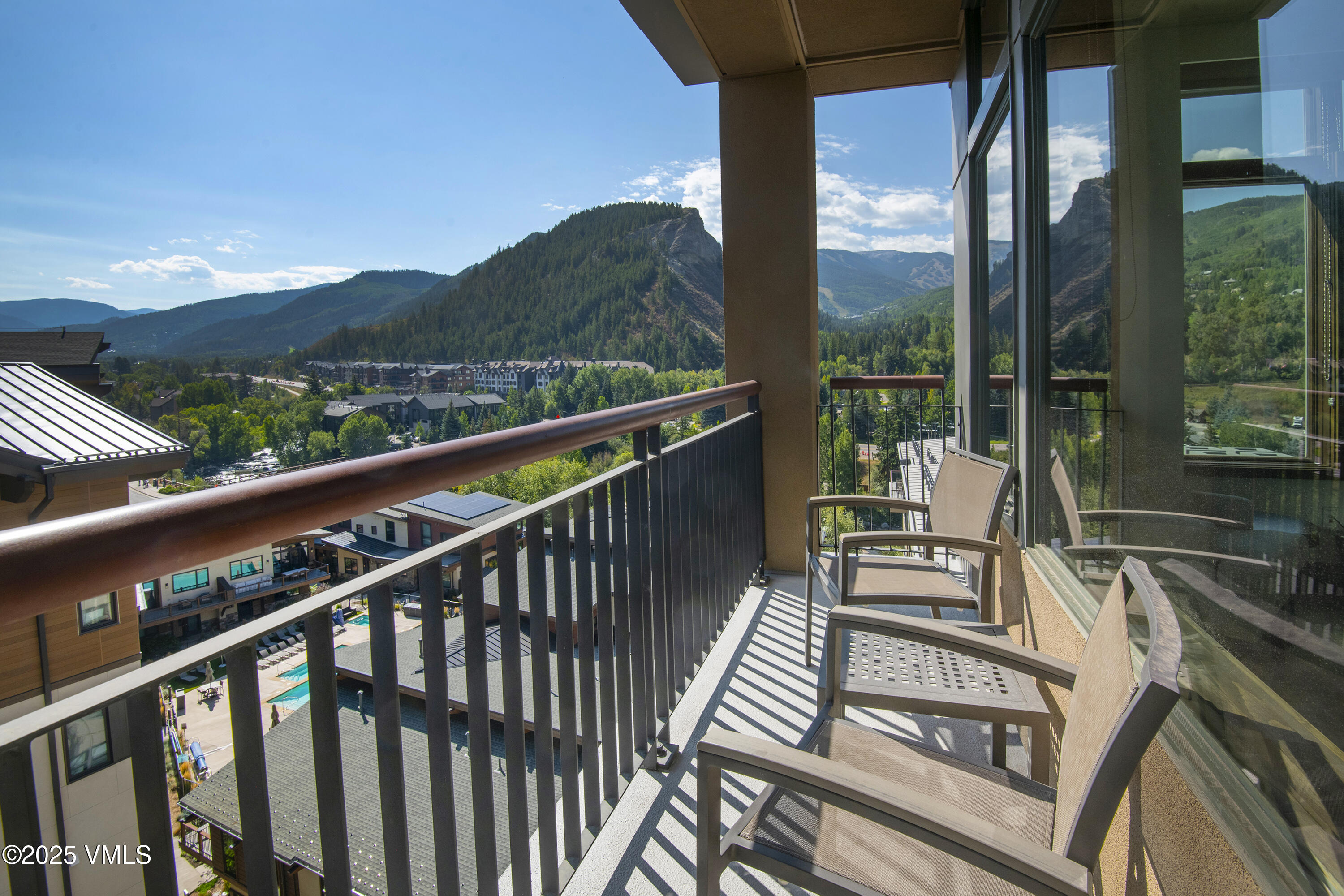 126 Riverfront Lane, 824 824