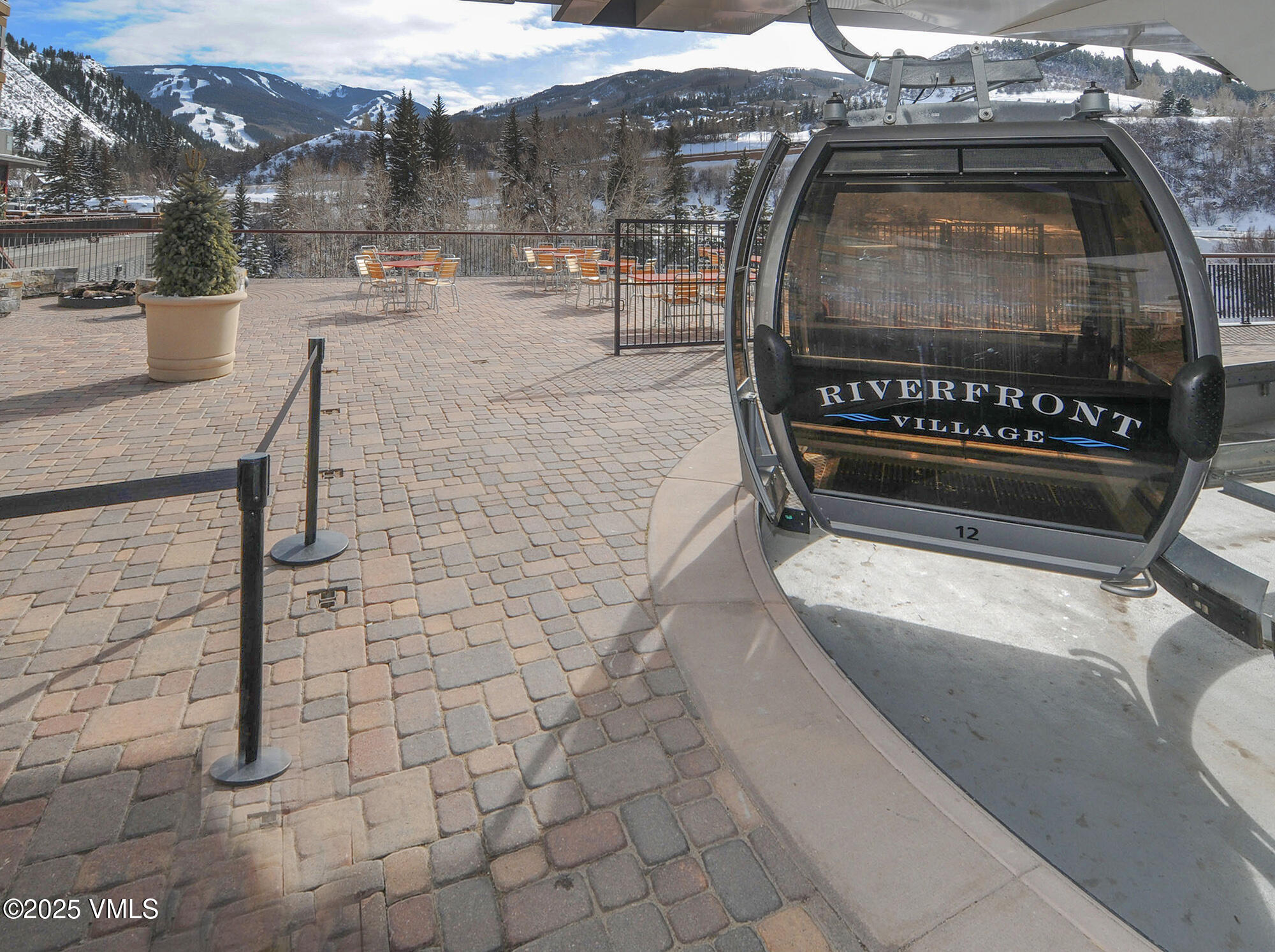 126 Riverfront Lane, 824 824