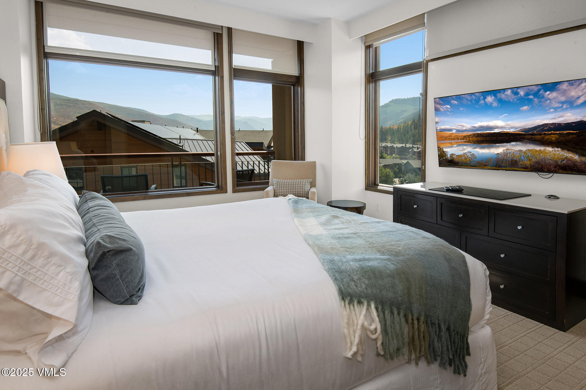 126 Riverfront Lane, 824 824