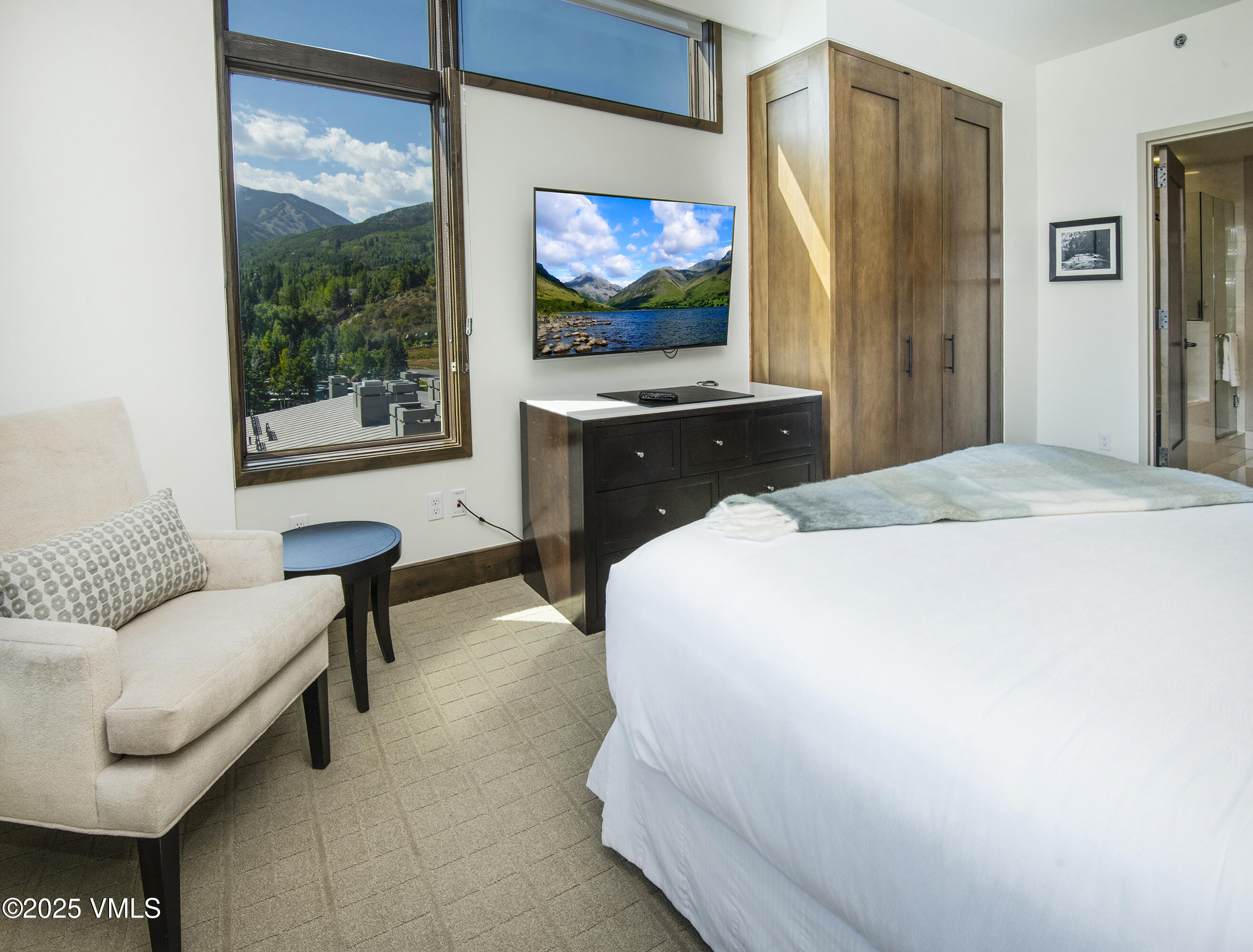 126 Riverfront Lane, 824 824