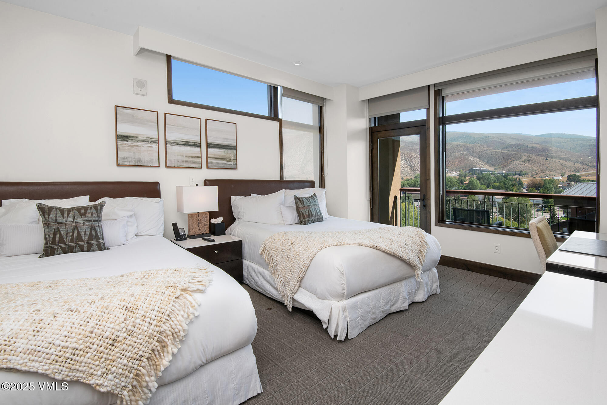 126 Riverfront Lane, 824 824