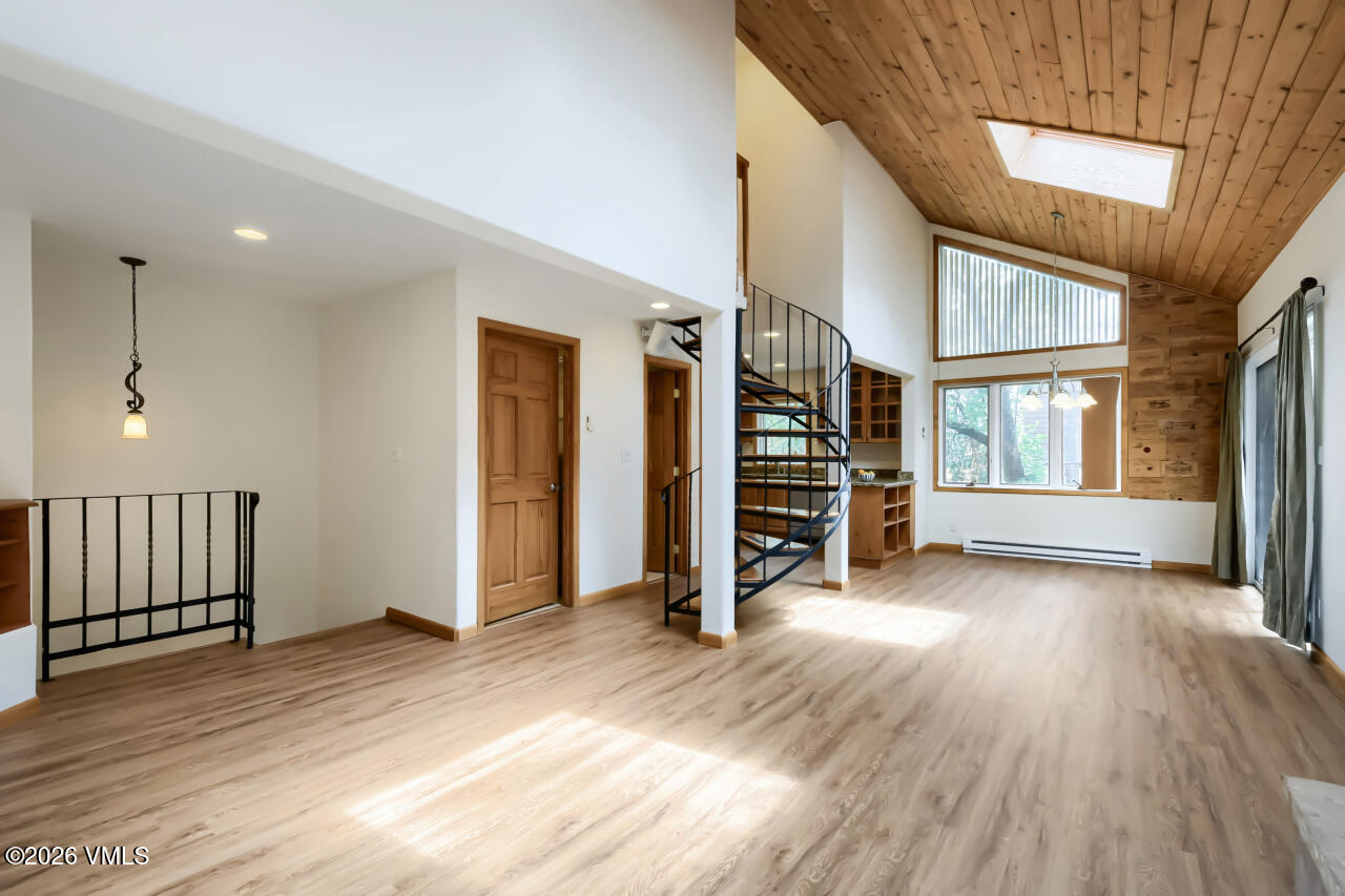 225 Eagle Drive #5C