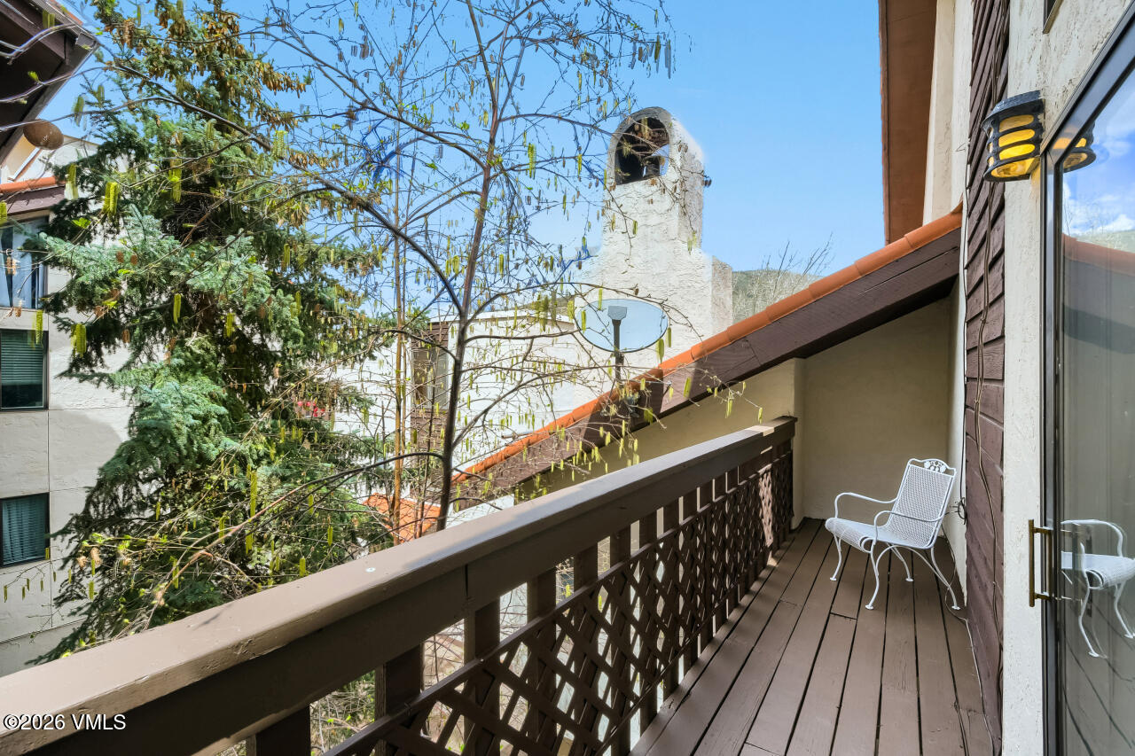 225 Eagle Drive #5C