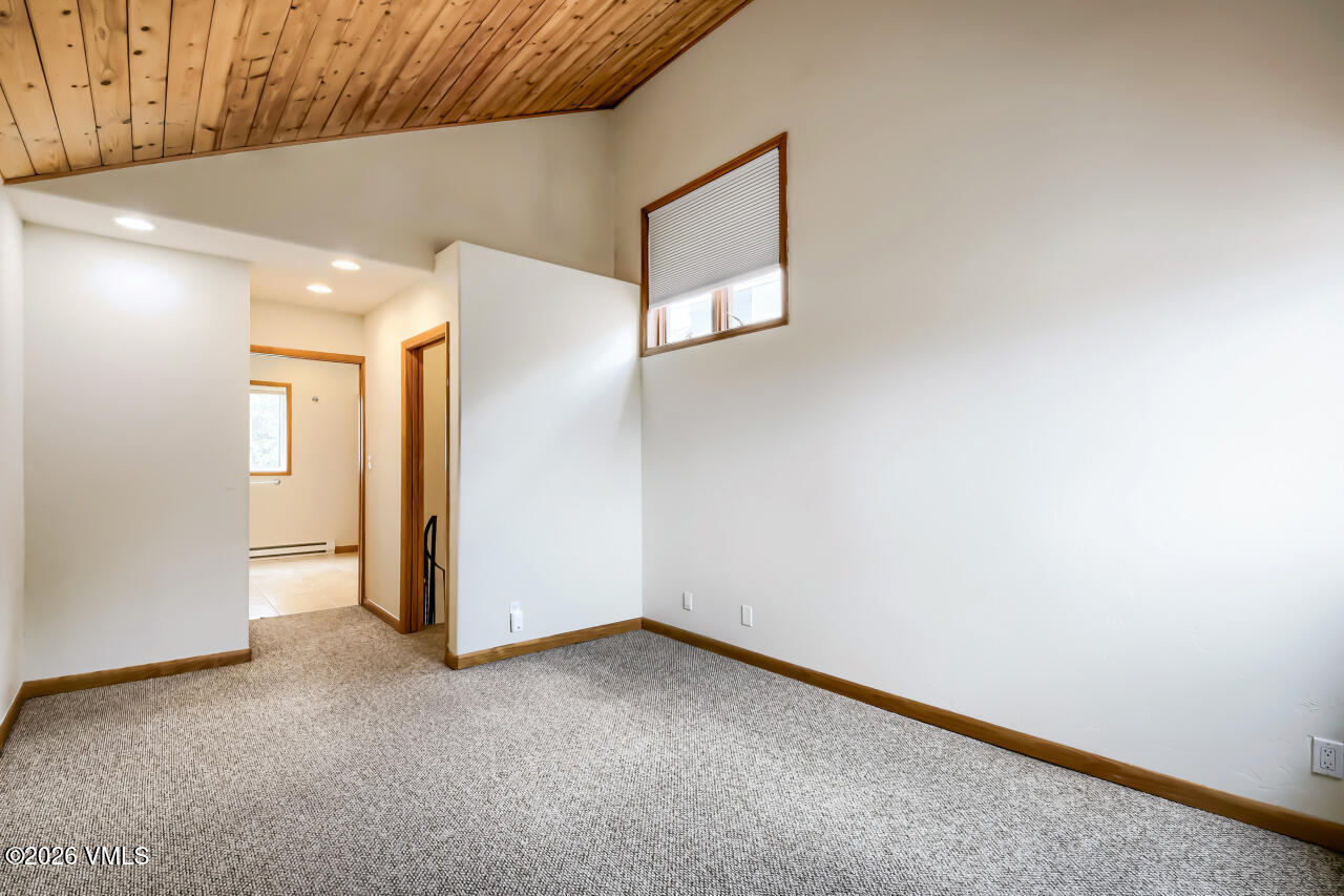 225 Eagle Drive #5C